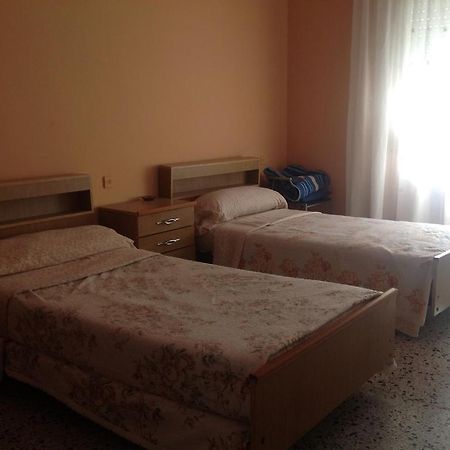 Hostel Alhambra خيرونا الغرفة الصورة