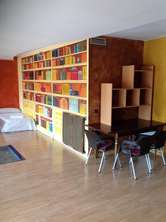 Hostel Alhambra خيرونا المظهر الخارجي الصورة